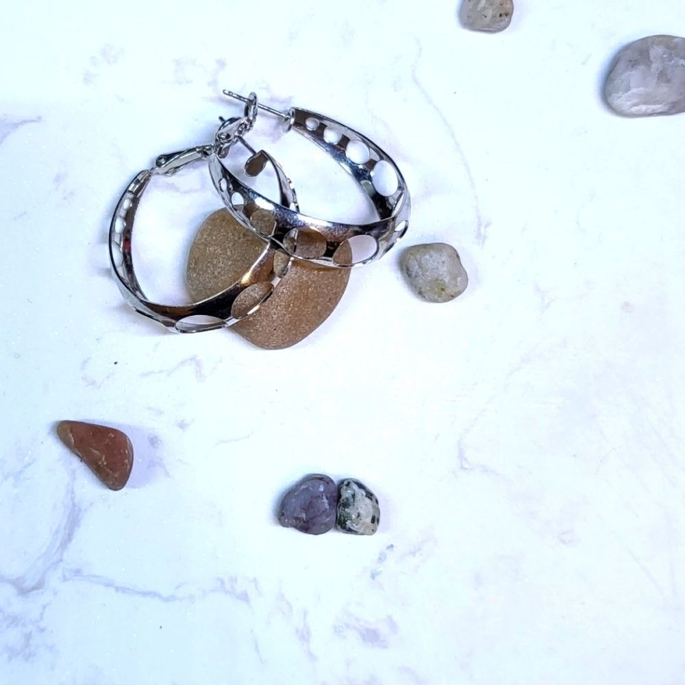 Silver plated hoops - Picture 3 of 3